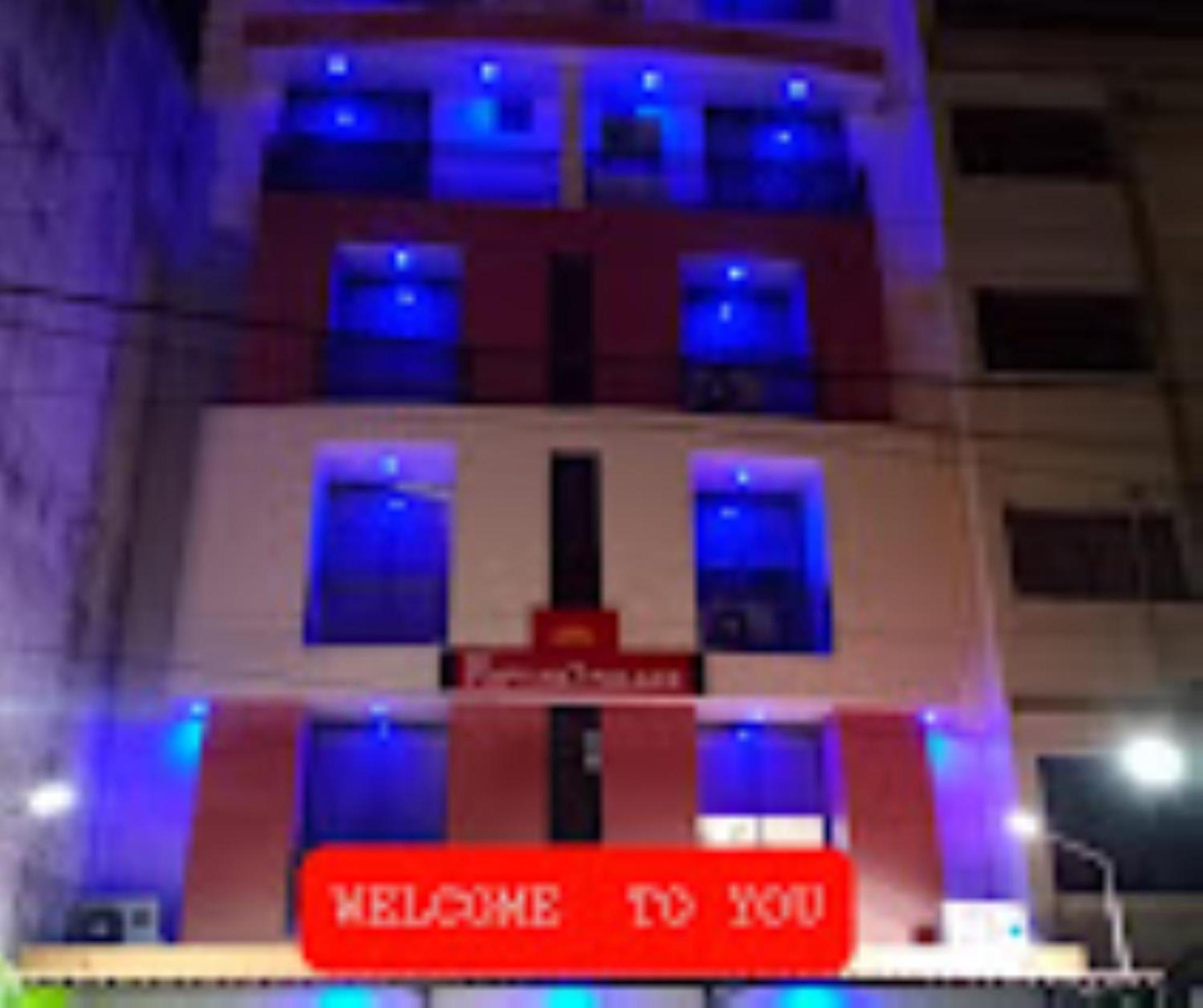 Hotel Raviraj Palace Rajkot Exterior photo